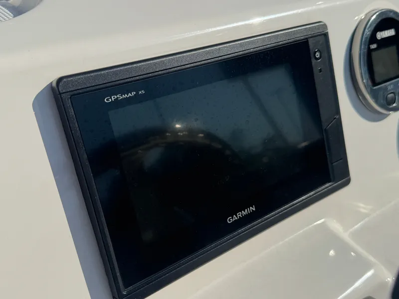 Slide: The Image of Robalo 206 Cayman 2019 - 20