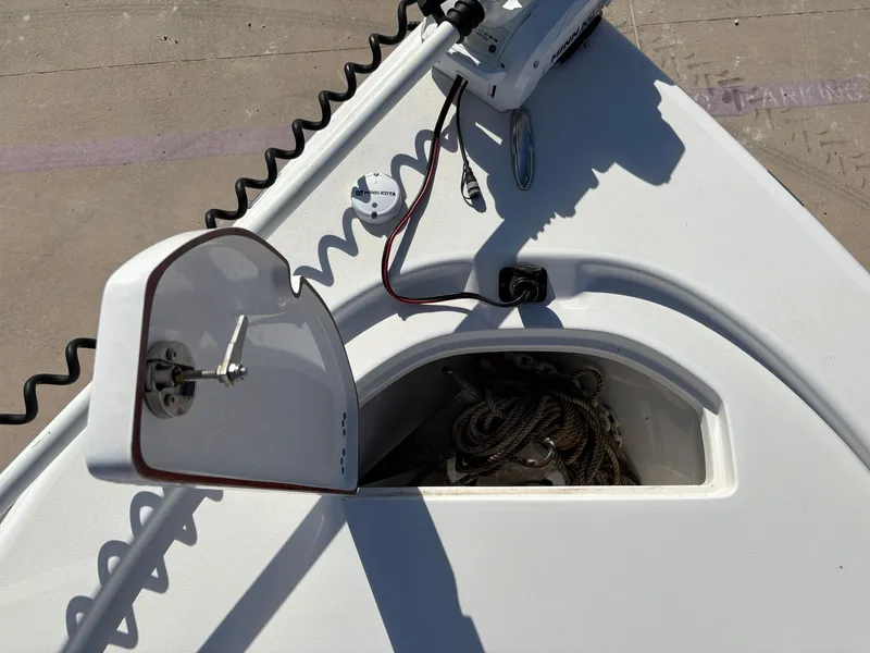 Slide: The Image of Sea Pro 228 2020 - 28