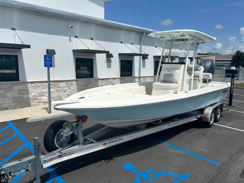 Slide: The Image of Shearwater 25 LTZ 2024 - 3