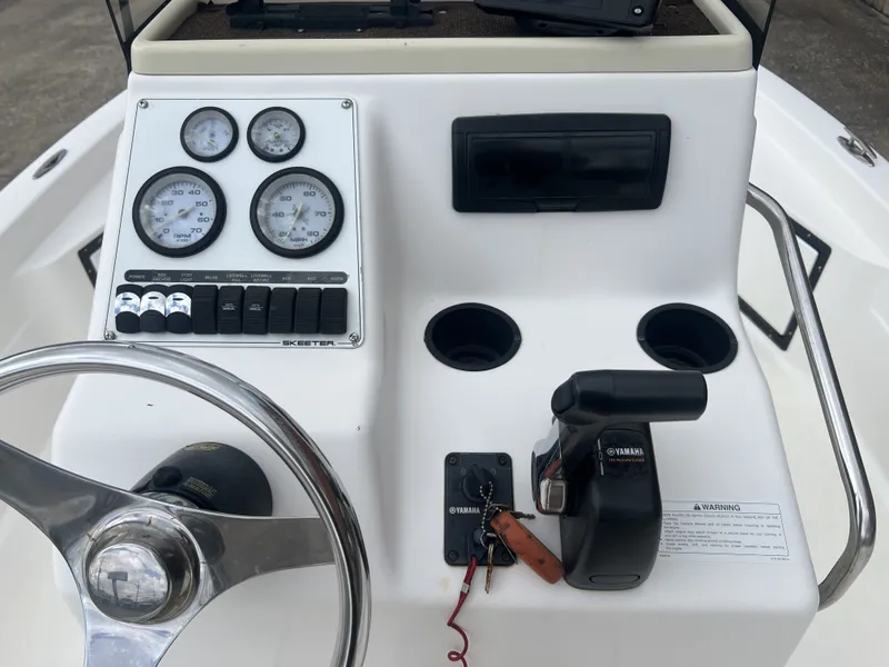 Slide: The Image of Skeeter ZX20 Bay 2007 - 25