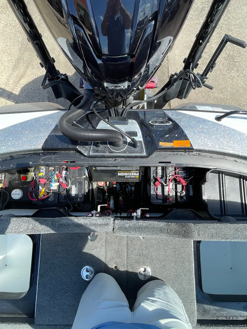 Slide: The Image of Skeeter FXR21 LE 2023 - 13