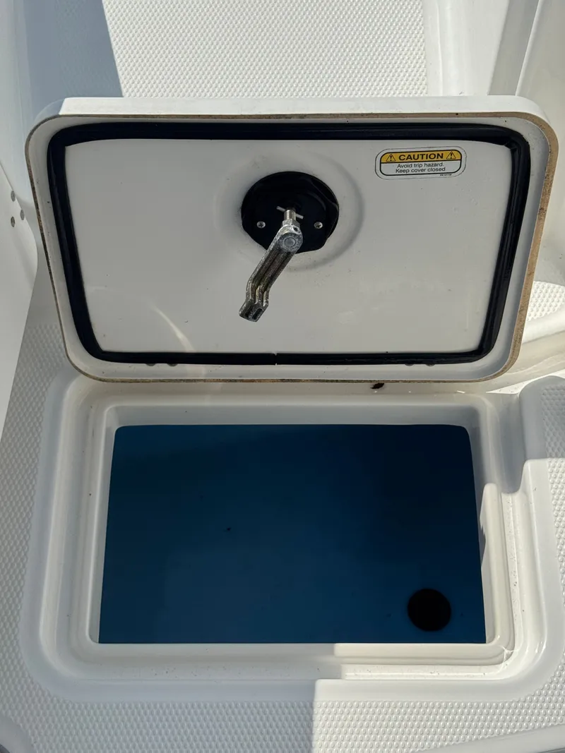 Slide: The Image of Tahoe 2150 CC 2020 - 27