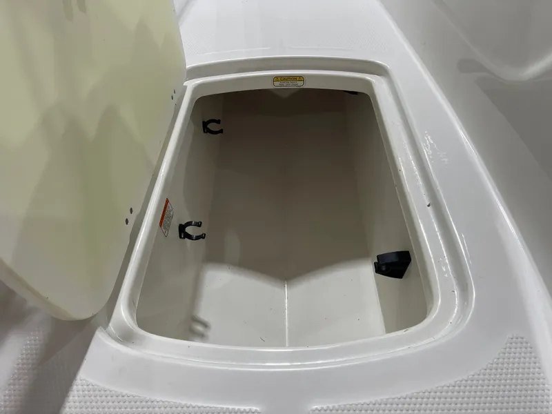 Slide: The Image of Tahoe T16 2020 - 16