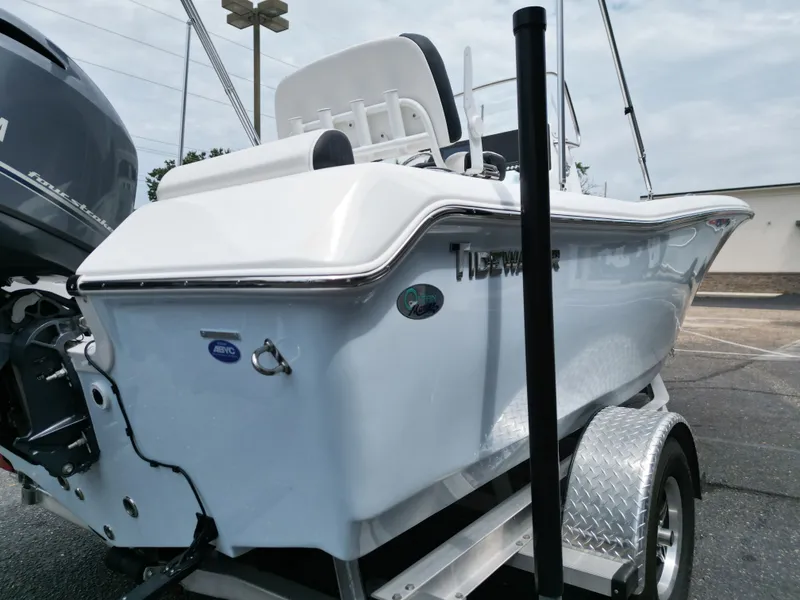 Slide: The Image of Tidewater 198 CC Adventure 2025 - 19