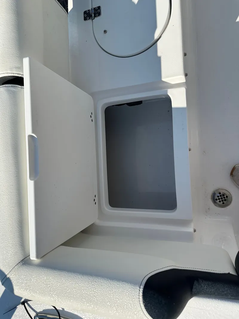 Slide: The Image of Tidewater 210 LXF 2026 - 19