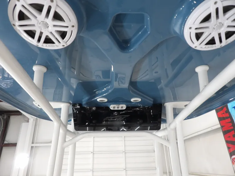 Slide: The Image of Tidewater 210 LXF 2025 - 18