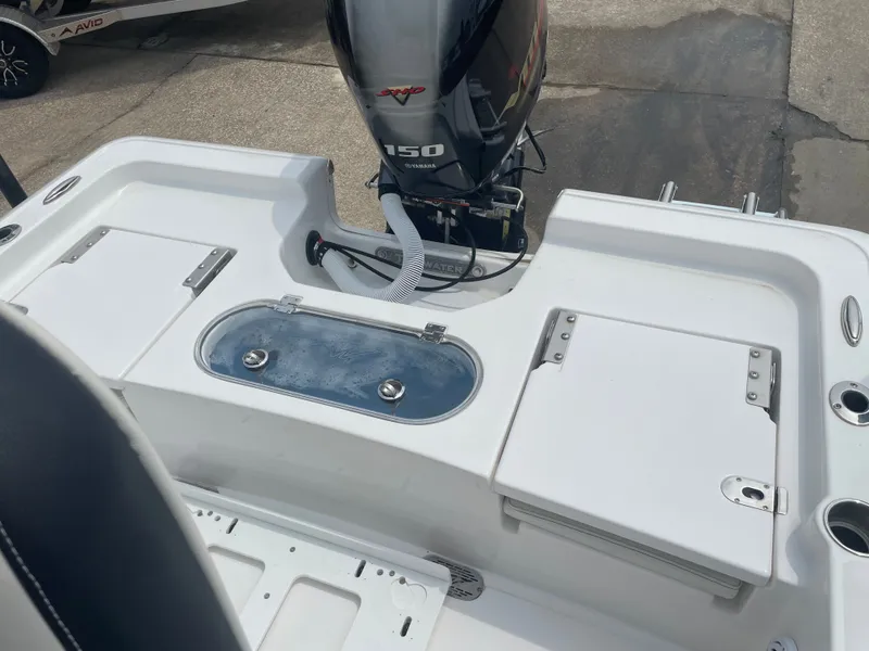 Slide: The Image of Tidewater 2110 Bay Max 2025 - 12