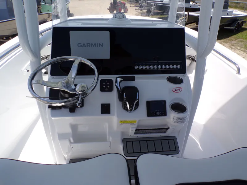 Slide: The Image of Tidewater 220 LXF 2025 - 37