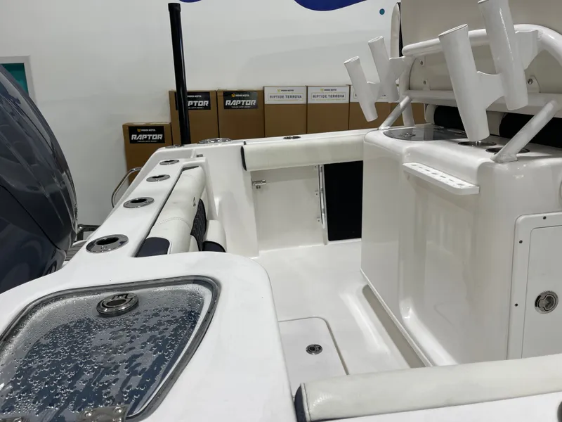 Slide: The Image of Tidewater 232 CC Adventure 2025 - 11