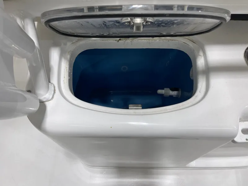 Slide: The Image of Tidewater 232 CC Adventure 2025 - 21