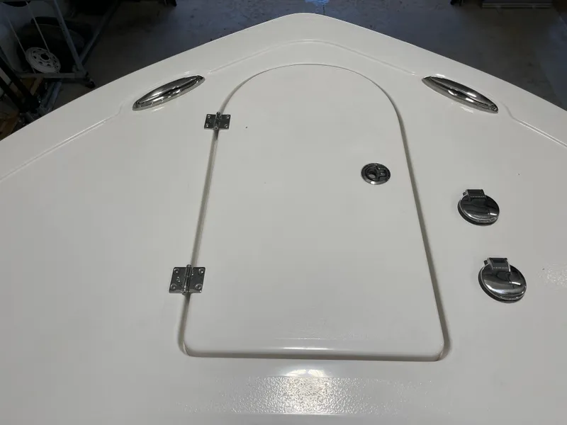 Slide: The Image of Tidewater 232 CC Adventure 2025 - 28