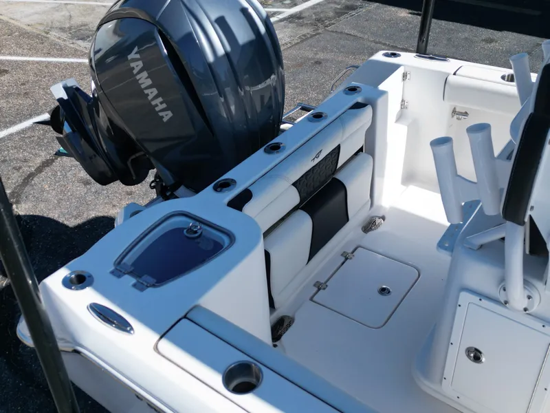 Slide: The Image of Tidewater 232 CC Adventure 2025 - 29