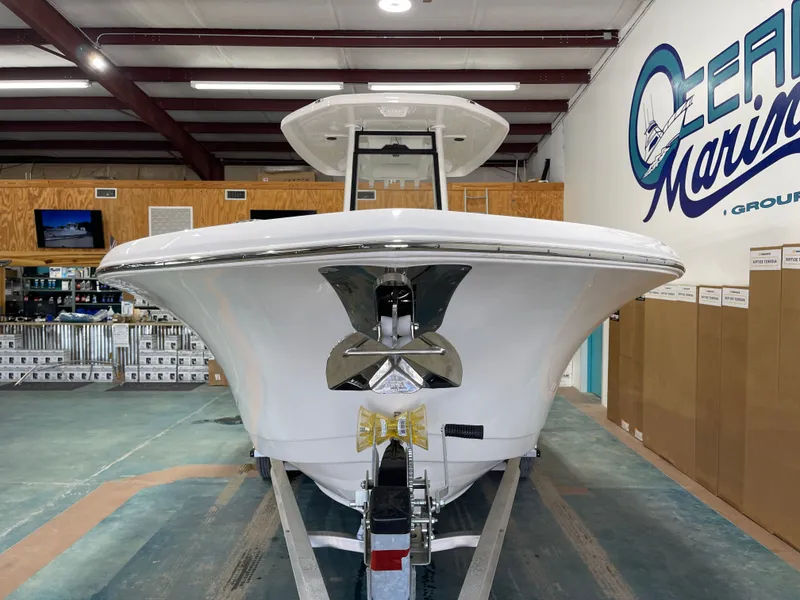 Slide: The Image of Tidewater 232 CC Adventure 2025 - 5