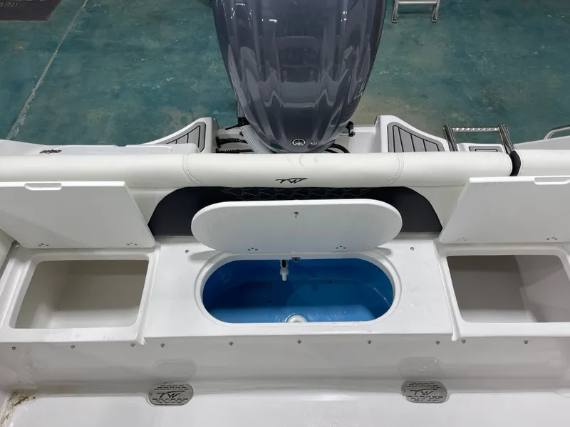 Slide: The Image of Tidewater 232 LXF 2025 - 12