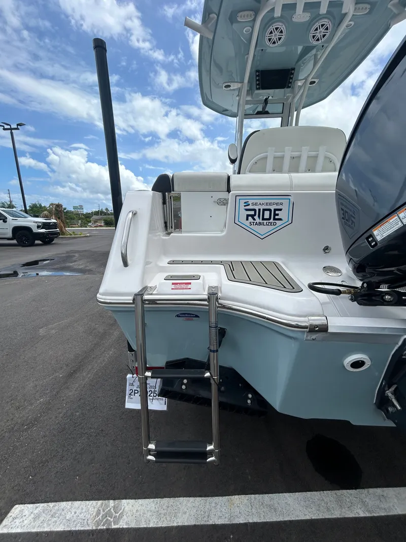 Slide: The Image of Tidewater 232 LXF 2025 - 11