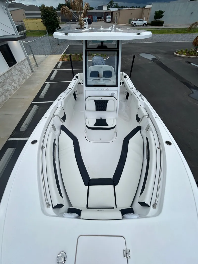 Slide: The Image of Tidewater 232 LXF 2025 - 25