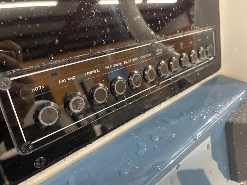 Slide: The Image of Tidewater 232 LXF 2025 - 18