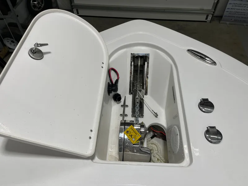 Slide: The Image of Tidewater 232 LXF 2025 - 31