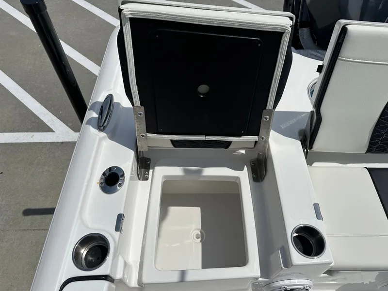 Slide: The Image of Tidewater 2500 Carolina Bay 2025 - 21