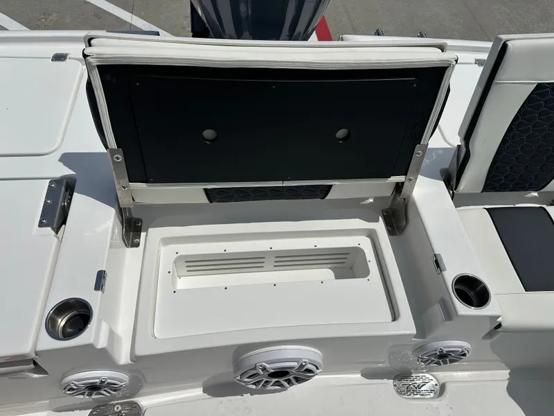 Slide: The Image of Tidewater 2500 Carolina Bay 2025 - 24