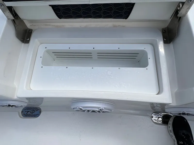 Slide: The Image of Tidewater 2500 Carolina Bay 2025 - 42