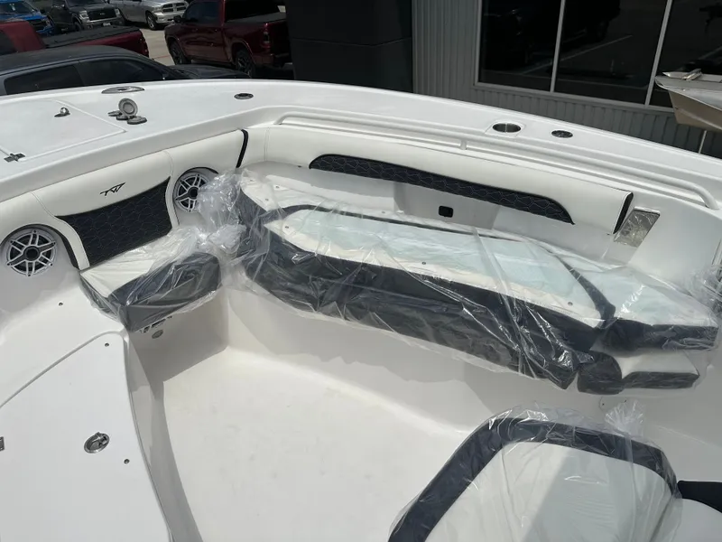 Slide: The Image of Tidewater 256 LXF 2025 - 49