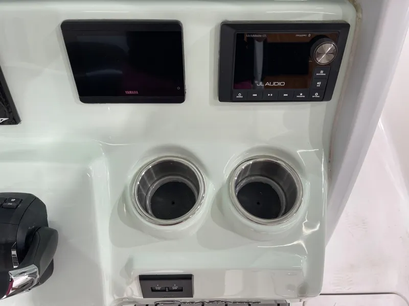 Slide: The Image of Tidewater 272 LXF 2025 - 29