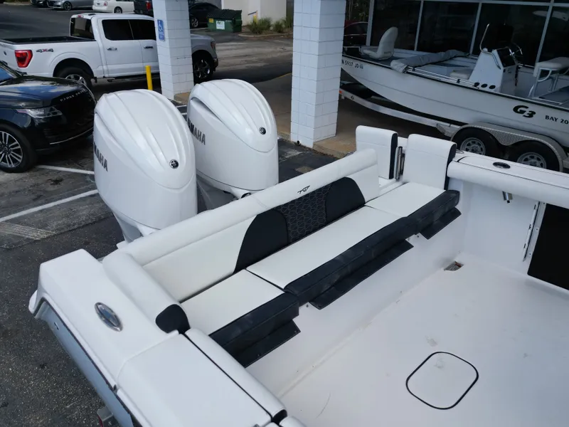 Slide: The Image of Tidewater 272 LXF 2025 - 38