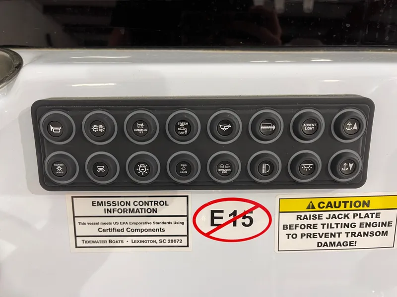 Slide: The Image of Tidewater 3100 Carolina Bay 2025 - 25