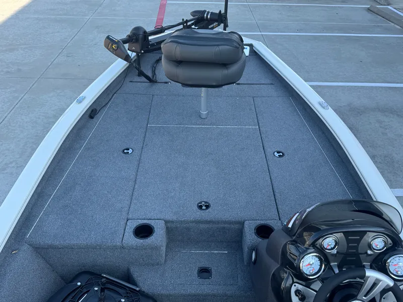 Slide: The Image of Tracker Pro 190 TE 2022 - 14