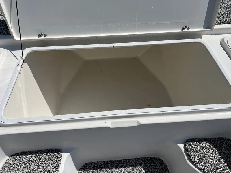 Slide: The Image of Triton 22 LTS 2007 - 15