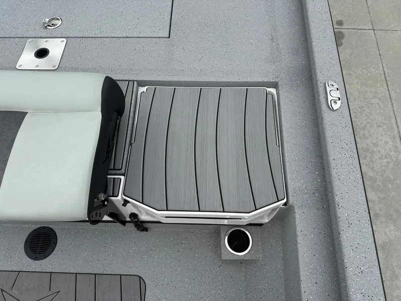 Slide: The Image of Vexus ACX2000 2025 - 32