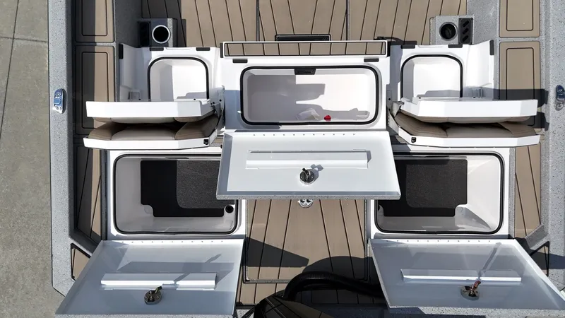 Slide: The Image of Vexus ACX2210 2025 - 28