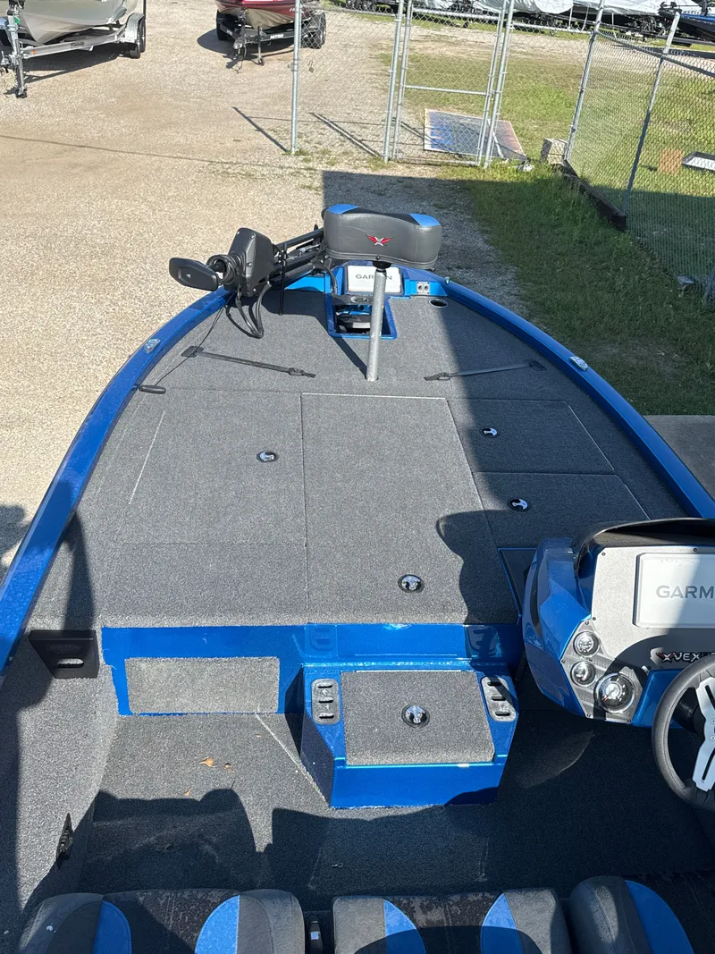 Slide: The Image of 2025 Vexus AVX1880 boat with gray deck and Garmin equipment. - 47