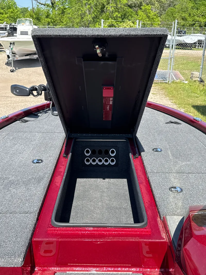 Slide: The Image of Vexus AVX1980 2025 - 25