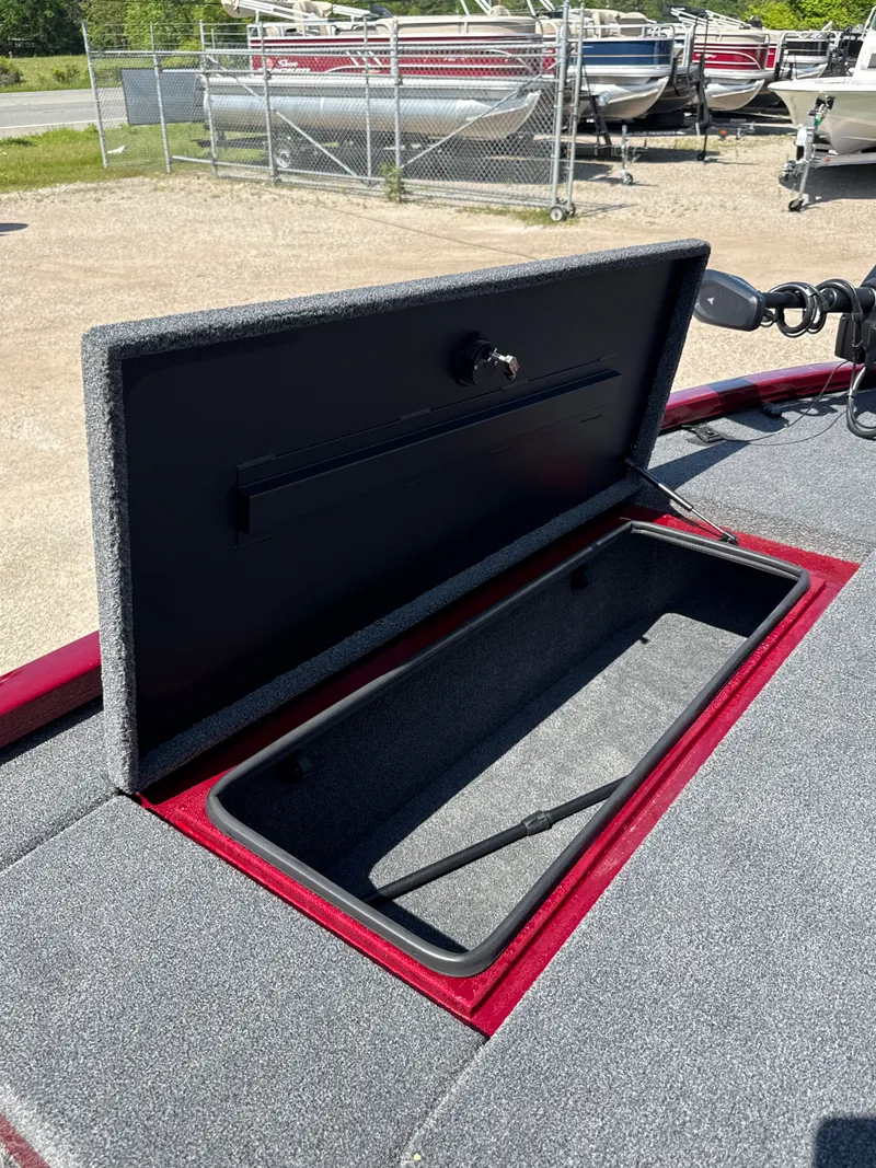 Slide: The Image of Vexus AVX1980 2025 - 26