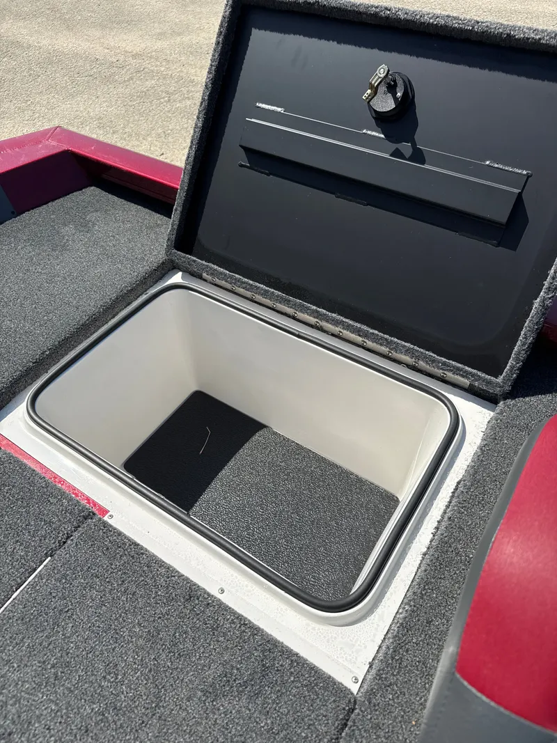 Slide: The Image of Vexus AVX1980 2025 - 30