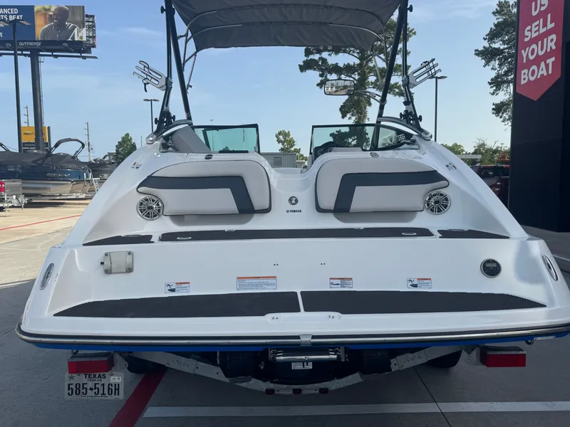 Slide: The Image of Yamaha 212X 2014 - 10