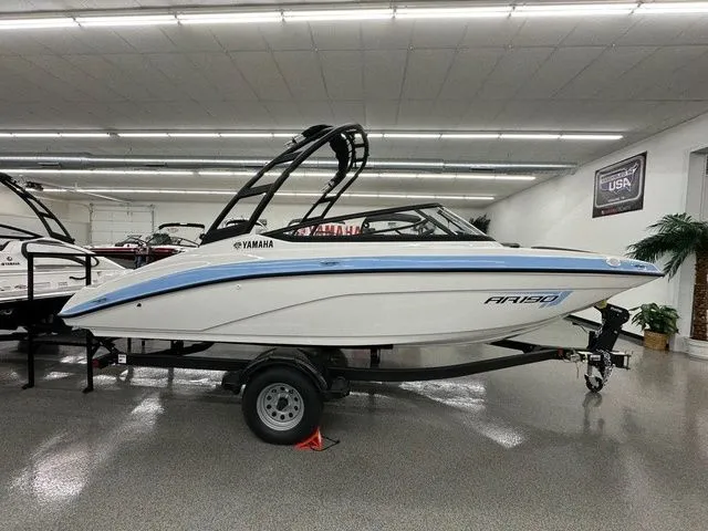 The Image of Yamaha AR190 2026 - 1