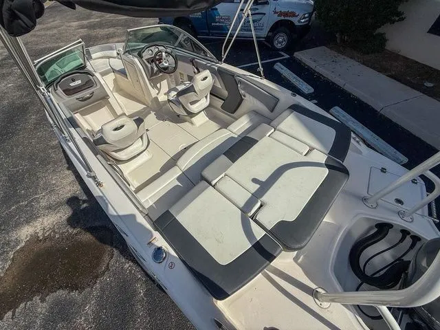 Slide: The Image of Chaparral 19 SSi 2020 - 11