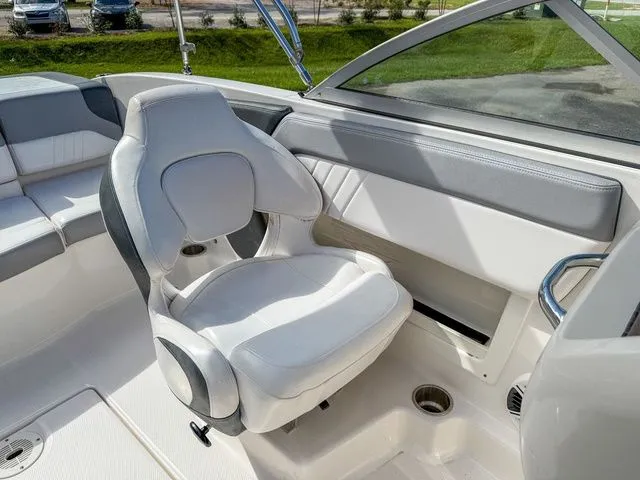 Slide: The Image of Chaparral 19 SSi 2020 - 16