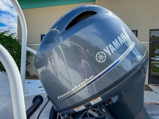 Slide: The Image of Chaparral 19 SSi 2020 - 8