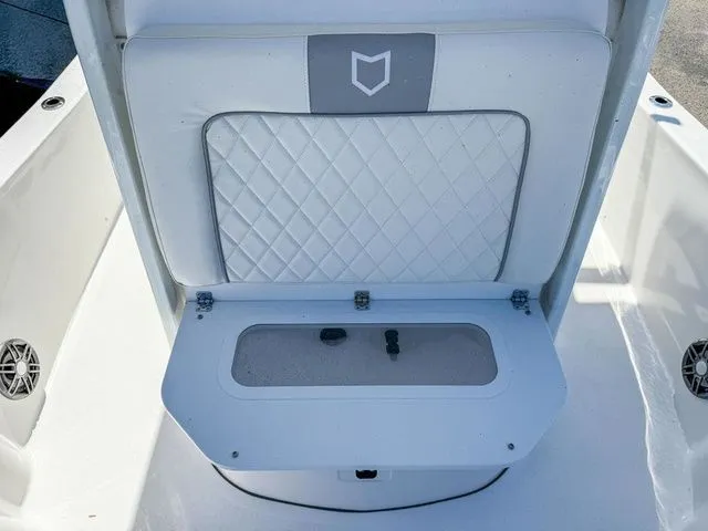 Slide: The Image of Sea Fox 251 Bay Fox 2026 - 21