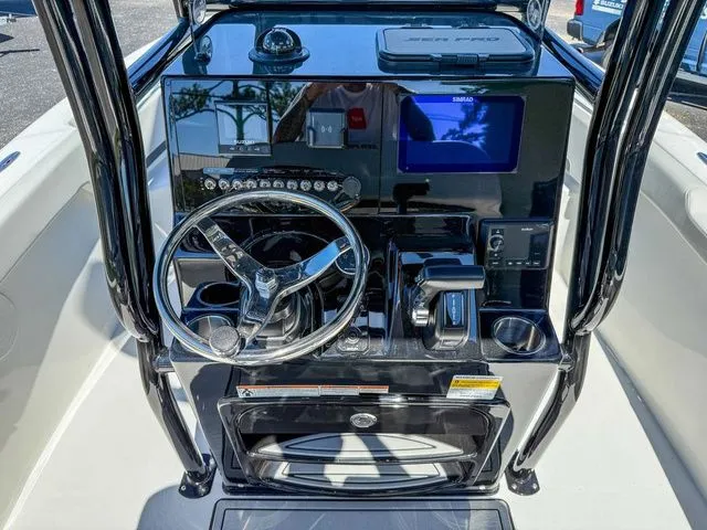 Slide: The Image of Sea Pro 225 Sandbar 2026 - 15