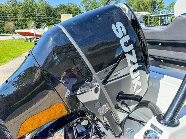 Slide: The Image of Sea Pro 225 Sandbar 2026 - 9