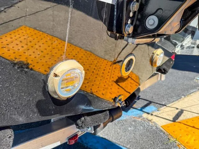 Slide: The Image of Sea Pro 245FLX Sandbar 2026 - 11