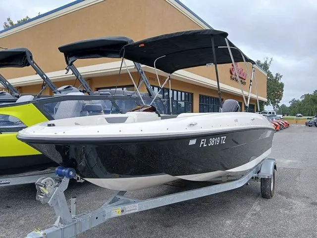 Slide: The Image of Other BAYLINER 2025 - 3