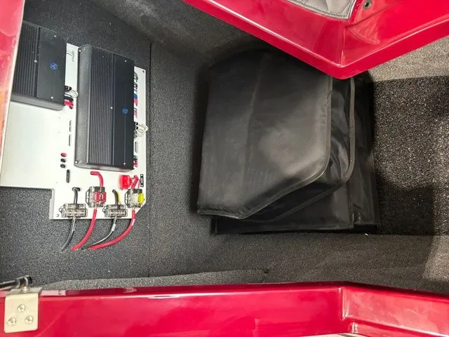 Slide: The Image of Cobalt R4 Surf 2026 - 19