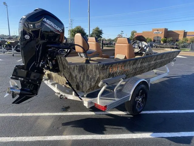 Slide: The Image of Excel 206 STALKER SIDE CONSOLE 2026 - 5