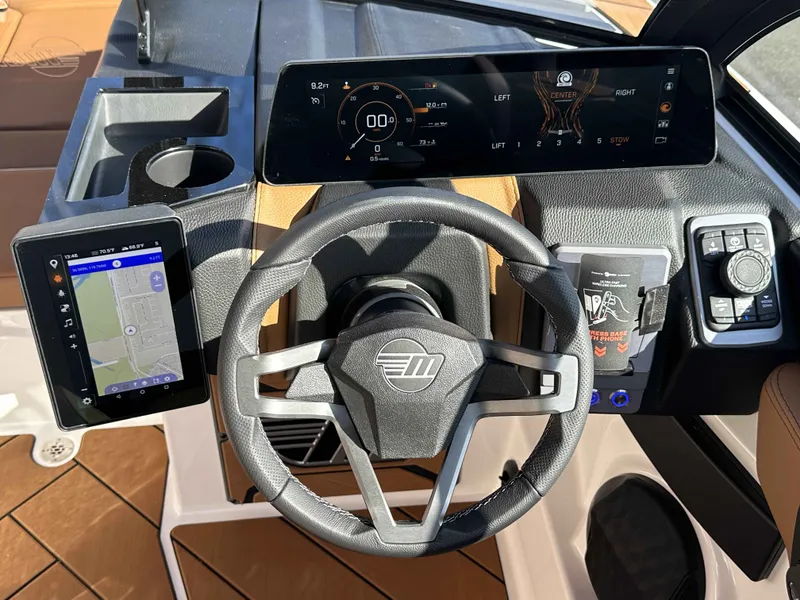 Slide: The Image of Malibu Wakesetter 23 LSV 2026 - 21